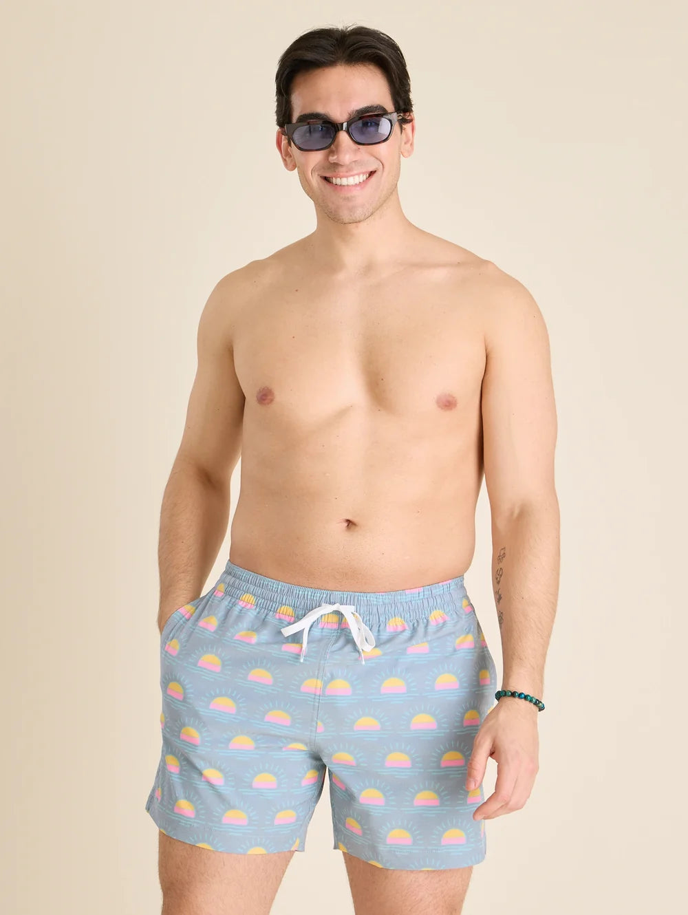 The Heat Waves- Gray 5.5" (Classic Lined Swim Trunk) - Image 2 - Chubbies Shorts