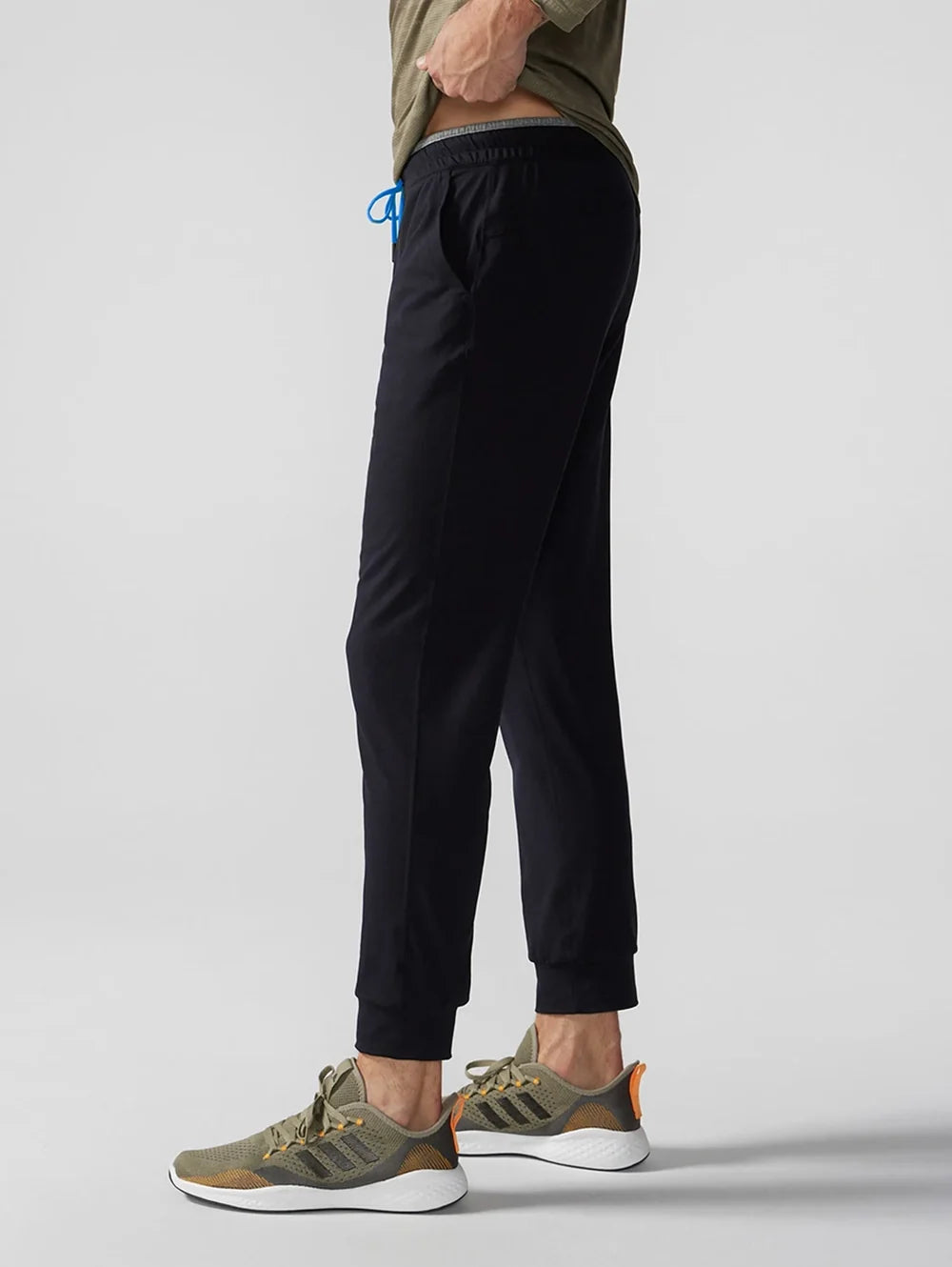 The Capes (Movementum Jogger) - Image 2 - Chubbies Shorts