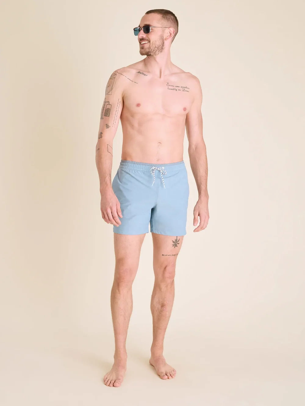The Blue Horizons 5.5" (Classic Lined Swim Trunk) - Image 5 - Chubbies Shorts