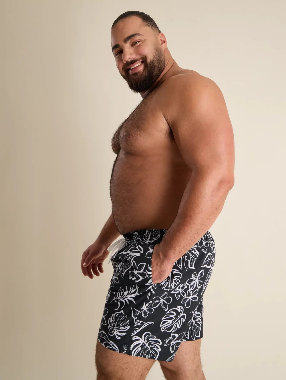 The Briefly in Paradise 5.5" (Classic Lined Swim Trunk) - Image 3 - Chubbies Shorts