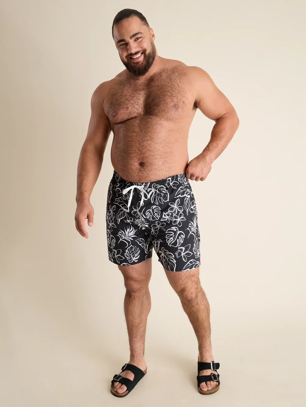 The Briefly in Paradise 5.5" (Classic Lined Swim Trunk) - Image 5 - Chubbies Shorts