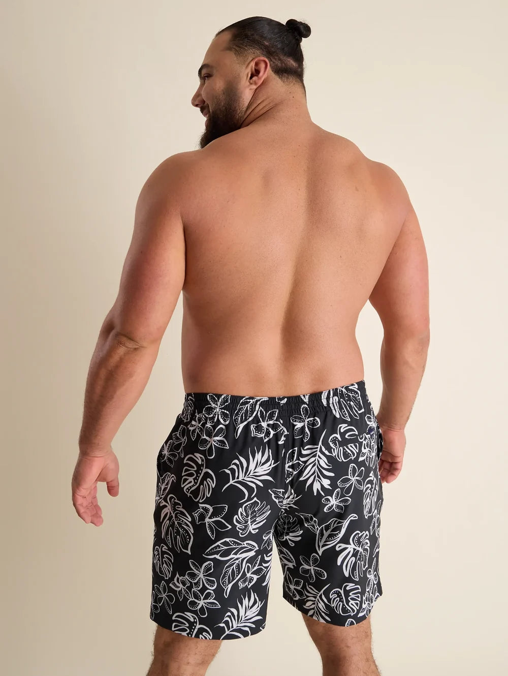 The Briefly in Paradise 7" (Classic Lined Swim Trunk) - Image 3 - Chubbies Shorts