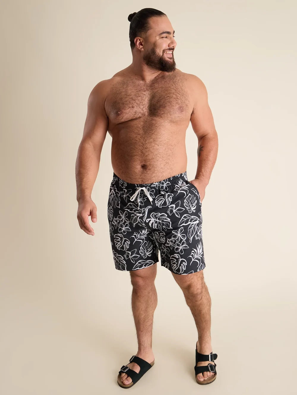 The Briefly in Paradise 7" (Classic Lined Swim Trunk) - Image 7 - Chubbies Shorts