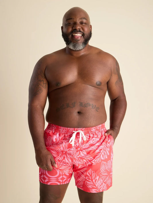 The Raz-matazz 5.5" (Classic Lined Swim Trunk) - Image 1 - Chubbies Shorts