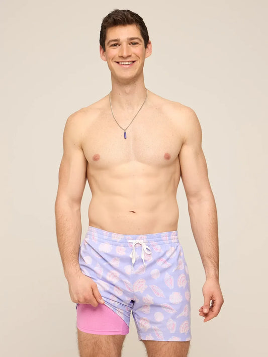 The Shell Yeahs 5.5" (Classic Lined Swim Trunk) - Image 1 - Chubbies Shorts
