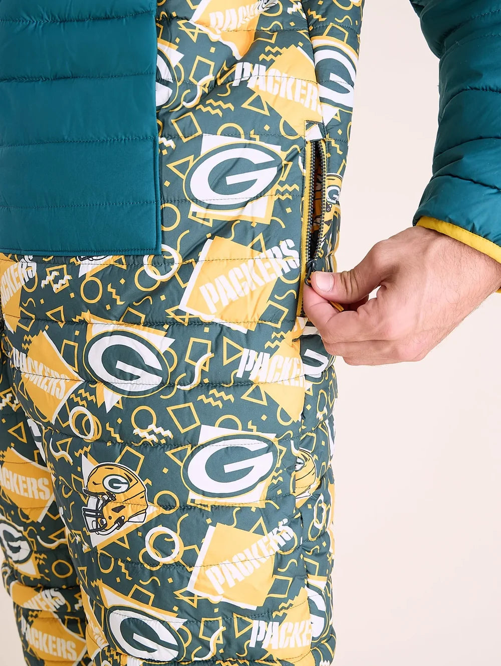 The Packers Game Day Fit (NFL Puffer Chubbsie) - Image 2 - Chubbies Shorts
