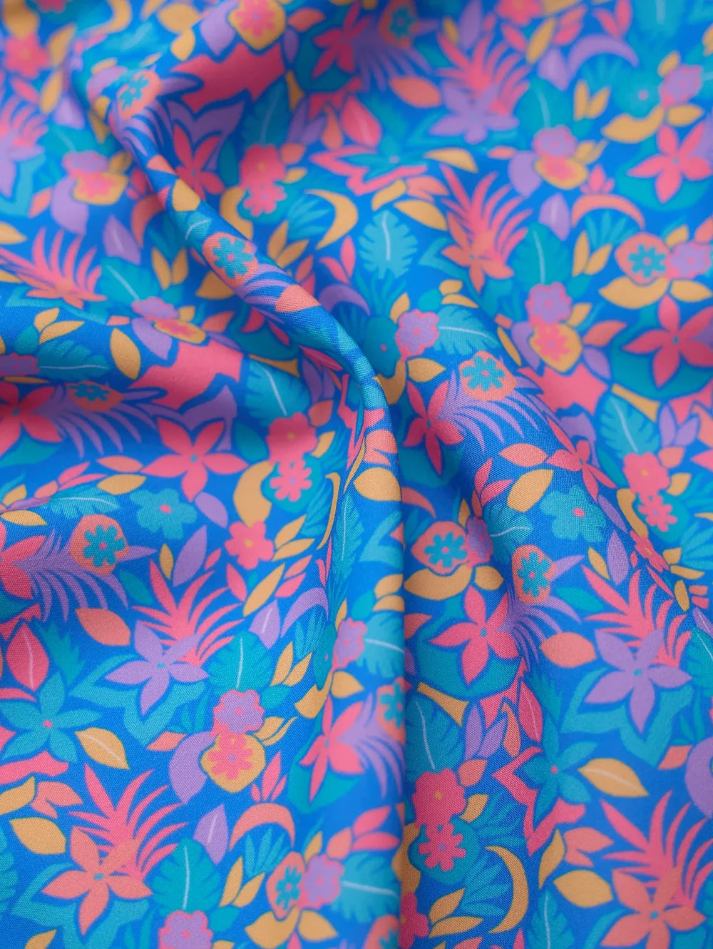 The Spades 5.5" (Classic Swim Trunk) - Image 2 - Chubbies Shorts